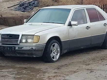 Mercedes-Benz E 260 1991 года за 600 000 тг. в Теренозек