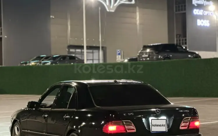 Mercedes-Benz E 320 2001 годаүшін4 000 000 тг. в Актау