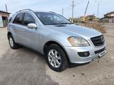 Mercedes-Benz ML 350 2006 годаfor6 500 000 тг. в Караганда – фото 2