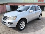 Mercedes-Benz ML 350 2006 годаfor6 500 000 тг. в Караганда