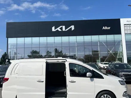 JAC  M4 ЦМФ 2025 года за 12 900 000 тг. в Уральск – фото 33