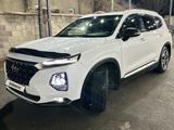 Hyundai Santa Fe 2019 годаүшін13 500 000 тг. в Шымкент