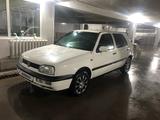 Volkswagen Golf 1994 года за 1 830 000 тг. в Астана – фото 2