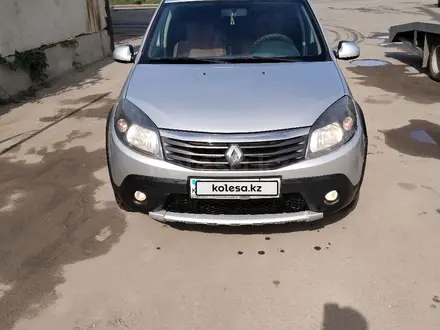 Renault Sandero Stepway 2014 года за 3 600 000 тг. в Астана – фото 11