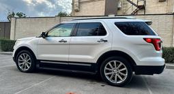 Ford Explorer 2016 года за 10 700 000 тг. в Алматы – фото 2