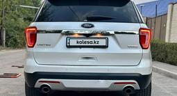 Ford Explorer 2016 года за 10 700 000 тг. в Алматы – фото 4