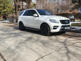 Mercedes-Benz ML 400 2014 годаfor14 500 000 тг. в Астана – фото 4