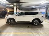 Hyundai Santa Fe 2019 года за 12 500 000 тг. в Астана