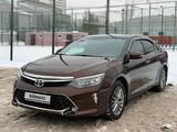 Toyota Camry 2017 года за 12 800 000 тг. в Астана – фото 2