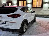 Hyundai Tucson 2018 года за 11 200 000 тг. в Актобе – фото 2