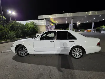 Mercedes-Benz S 320 1998 года за 4 300 000 тг. в Алматы – фото 2