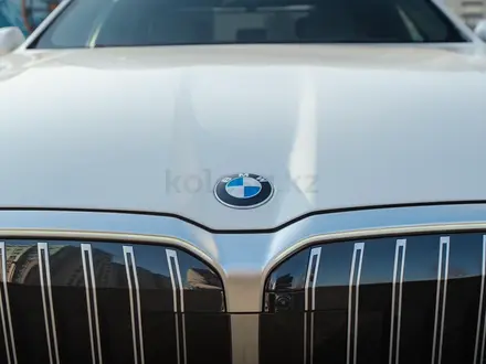 BMW 530 2025 года за 44 000 000 тг. в Алматы – фото 3