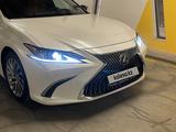 Lexus ES 250 2019 года за 20 900 000 тг. в Алматы – фото 4