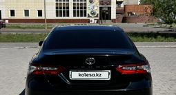 Toyota Camry 2023 года за 12 500 000 тг. в Караганда – фото 2