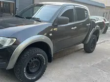 Mitsubishi L200, 2012