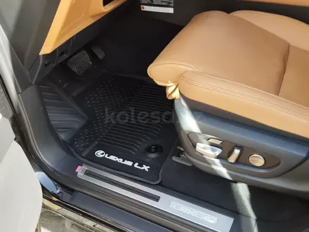 Коврики в салон оригинал Lexus LX600 за 85 000 тг. в Астана – фото 7