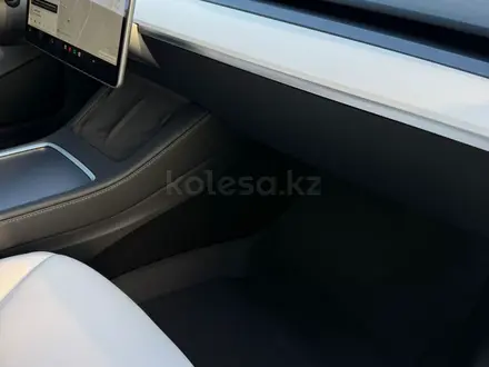 Tesla Model 3 2021 года за 15 000 000 тг. в Алматы – фото 15