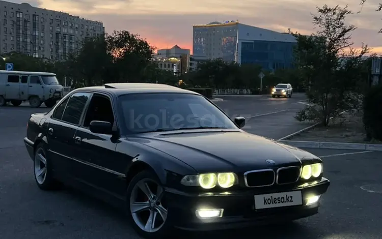 BMW 728 1999 годаүшін4 000 000 тг. в Актау