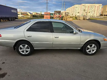 Toyota Camry 2000 года за 4 600 000 тг. в Петропавловск – фото 5