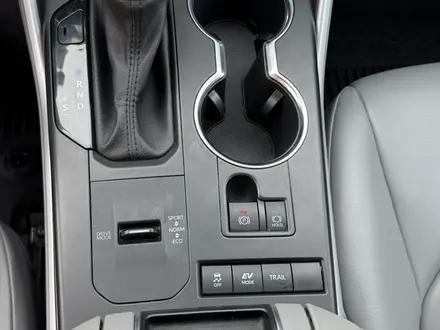 Toyota Highlander 2021 года за 21 000 000 тг. в Алматы – фото 12