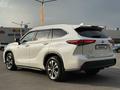 Toyota Highlander 2021 года за 21 000 000 тг. в Алматы – фото 4