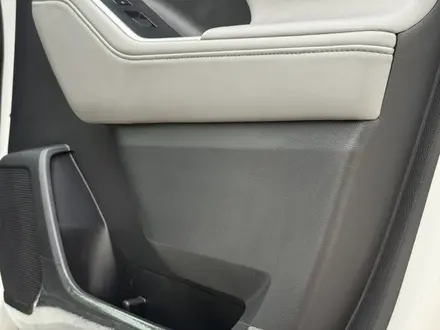 Toyota Highlander 2021 года за 21 000 000 тг. в Алматы – фото 21