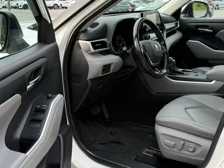 Toyota Highlander 2021 года за 21 000 000 тг. в Алматы – фото 9