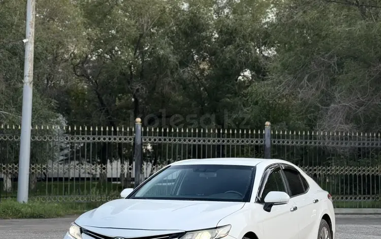 Toyota Camry 2018 годаүшін10 800 000 тг. в Павлодар