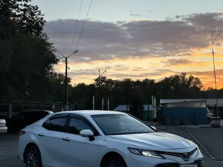 Toyota Camry 2018 года за 10 800 000 тг. в Павлодар – фото 5