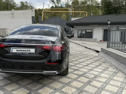 Mercedes-Benz E 300 2024 года за 33 000 000 тг. в Алматы – фото 4