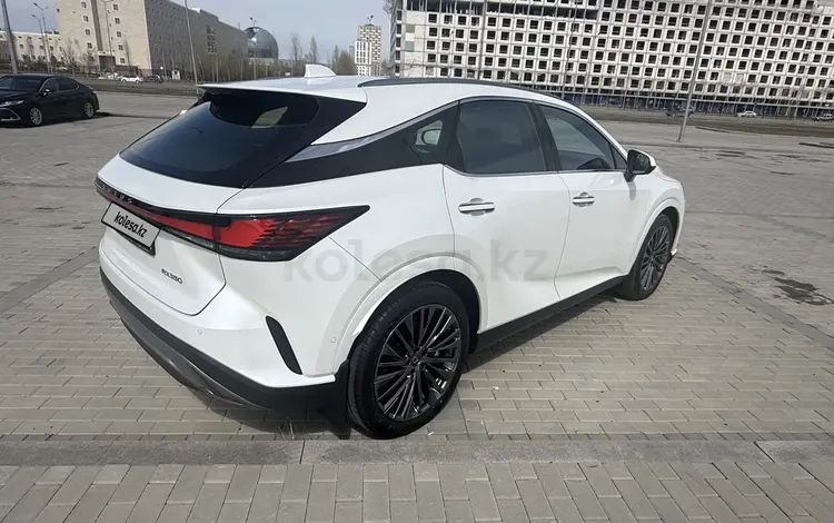 Lexus RX 350 2025 года за 44 500 000 тг. в Астана