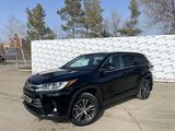 Toyota Highlander 2019 года за 17 500 000 тг. в Костанай – фото 3