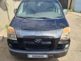 Hyundai Starex 2004 годаүшін4 500 000 тг. в Актау