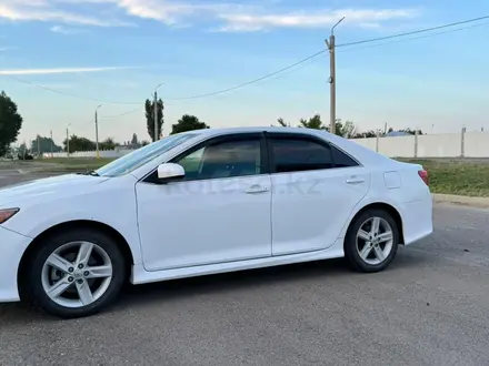 Toyota Camry 2013 года за 8 350 000 тг. в Тараз – фото 2