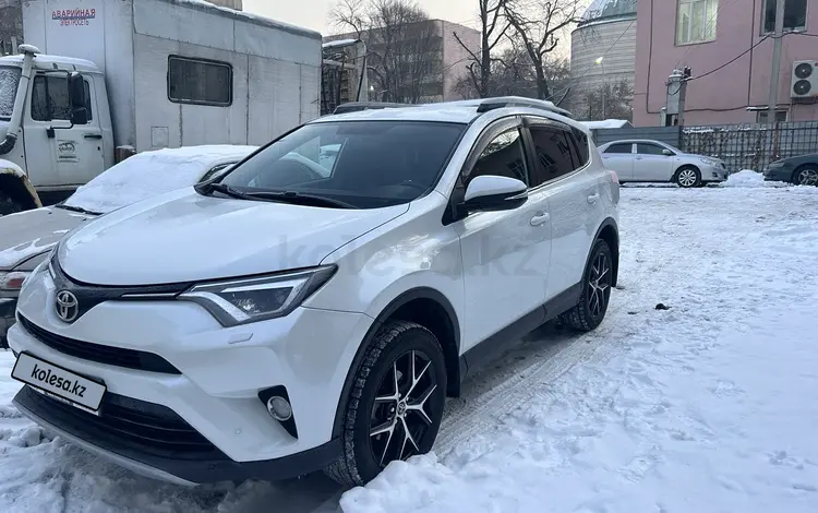 Toyota RAV4 2019 года за 13 000 000 тг. в Алматы