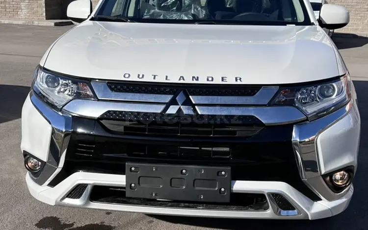 Mitsubishi Outlander 2022 годаfor11 500 000 тг. в Астана