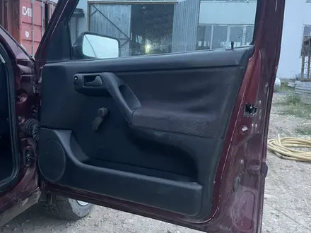 Volkswagen Golf 1993 года за 450 000 тг. в Алматы – фото 9