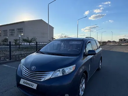 Toyota Sienna 2013 года за 9 800 000 тг. в Атырау