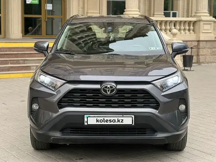 Toyota RAV4 2020 года за 16 300 000 тг. в Актобе – фото 3