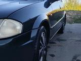 Mazda 323 1999 годаүшін1 950 000 тг. в Усть-Каменогорск – фото 2
