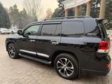 Toyota Land Cruiser 2013 годаүшін18 000 000 тг. в Шымкент – фото 4