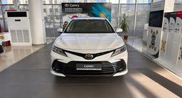 Toyota Camry Prestige 2023 года за 18 900 000 тг. в Атырау