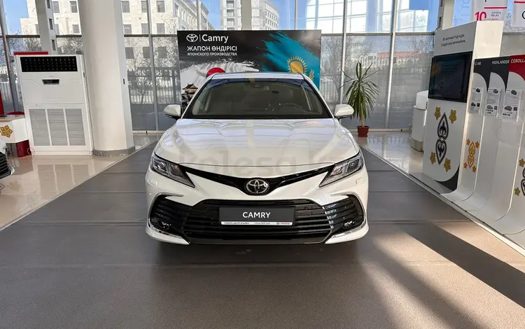 Toyota Camry Prestige 2023 года за 18 900 000 тг. в Атырау