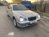 Mercedes-Benz E 200 2001 годаүшін4 500 000 тг. в Караганда