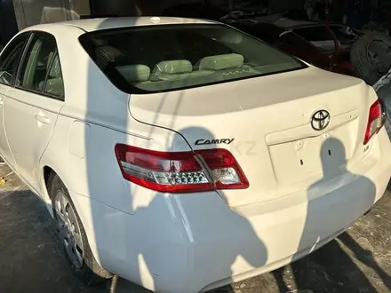 Toyota Camry 2010 года за 5 000 000 тг. в Атырау – фото 2