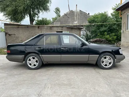 Mercedes-Benz E 220 1995 года за 1 700 000 тг. в Шу – фото 9