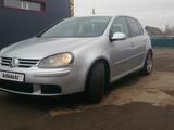 Volkswagen Golf 2004 года за 3 600 000 тг. в Кокшетау – фото 3