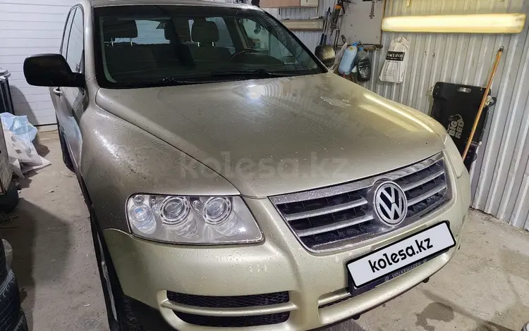 Volkswagen Touareg 2003 годаfor3 700 000 тг. в Атырау