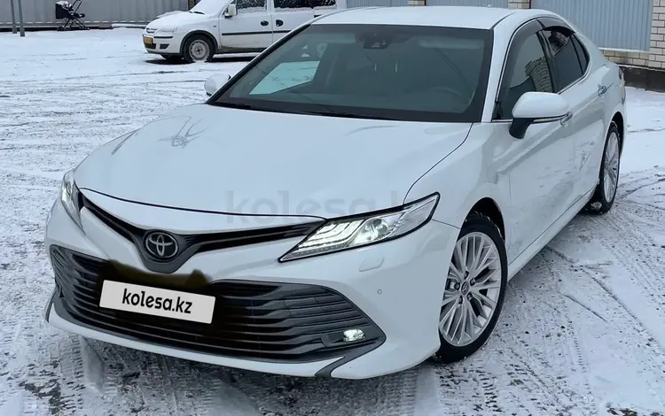 Toyota Camry 2019 годаfor15 000 000 тг. в Атырау