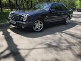 Mercedes-Benz E 320 1995 года за 3 000 000 тг. в Алматы